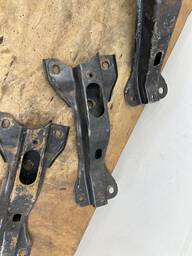 SUPORTE AGREGRADO TOYOTA HILUX 2016 Á 2023