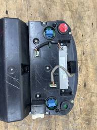 LUZ TETO PORTA OBJETOS HILUX 2016 Á 2024