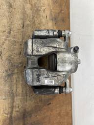 PINÇA DIREITA FIAT TORO 2024