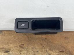 MOLDURA BOTAO ABERTURA TAMPA HILUX SW4 16 Á 23