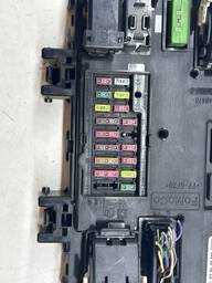 CAIXA FUSIVEL C/ MODULO BDY FORD KA 15 Á 18 A2C74063110