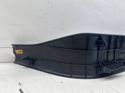 FRISO SOLEIRA INTERNA TOYOTA HULIX 2016 Á 2022