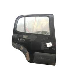 Porta Traseira Direita Uno Way 2011 a 2021 C/ Furo Moldura