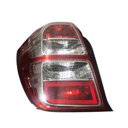 LANTERNA TRASEIRA ESQUERDA COBALT 2012 A 2015 BICOLOR