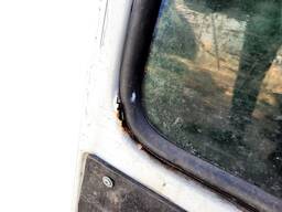 TAMPA TRASEIRA SUPERIOR KOMBI 1998 1999 A 2014