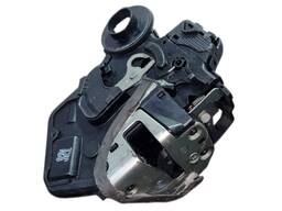 FECHADURA PORTA TRASEIRA ESQ COROLLA 03 A 08 HILUX SW4 06/15