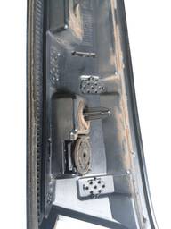 APLIQUE LADO DIREITO TAMPA TRASEIRA COMPASS 17/22