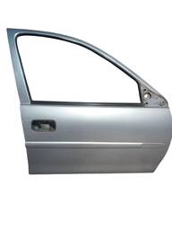 Porta Dianteira Direita Corsa / Classic 1996 1997 a 2016
