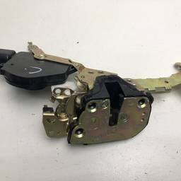 Fechadura porta Dianteira Direita Lifan 620 