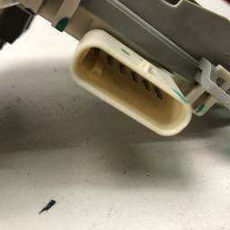 FECHADURA PORTA TRASEIRA ESQUE AUDI A3 A1 A3 A4 A5 Q3 Q5 07/