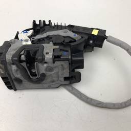 Fechadura porta Dianteira Esquerda Mercedes Gle Glc 2016/