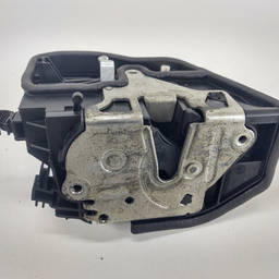 FECHADURA PORTA TRAS DIREIT BMW 06/18 320/28/30 X1 X3 X4X5X6