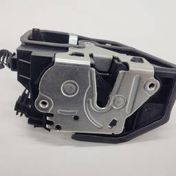 Fechadura Porta Di Dir Bmw 06/ 320/28/30 X1 X3 X5 X6 5pinos