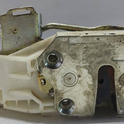 FECHADURA PORTA DIANTEIRA ESQ L200 OUTDOOR TR4 2004 A 2012