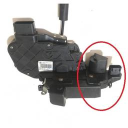 FECHADURA PORTA TRAS ES FREELANDER 2 EVOQUE ATÉ 18 C/SENSOR