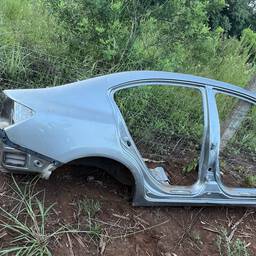 Honda Civic 2016 2.0 Lxr Flex Aut. 4p - Branco/Preto/Vermelho/Cinza