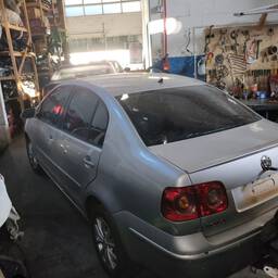 Volkswagen Polo Sedan 2010 1.6 Vht Comfortline Total Flex I-motion 4p