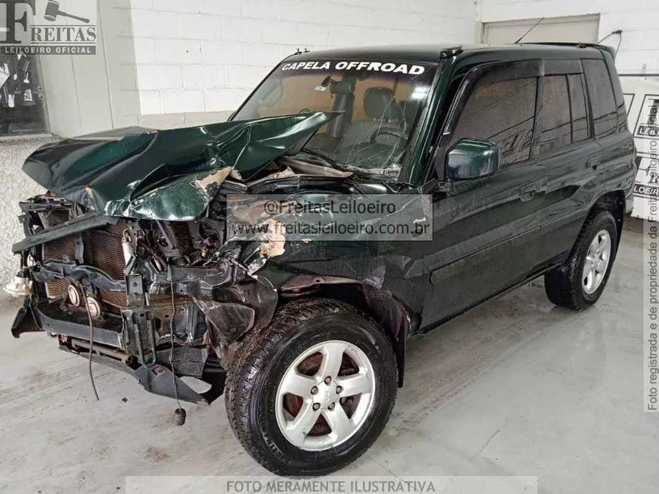 MITSUBISHI PAJERO TR4 2.0 4X4 MANUAL/FLEX 2008