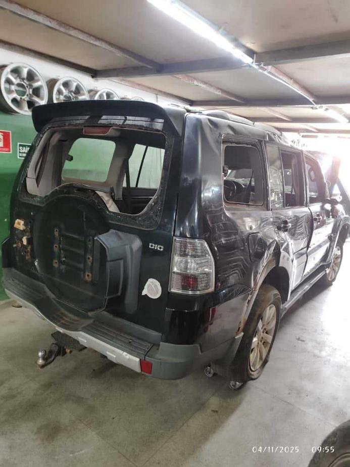 MITSUBISHI Pajero Full 2008