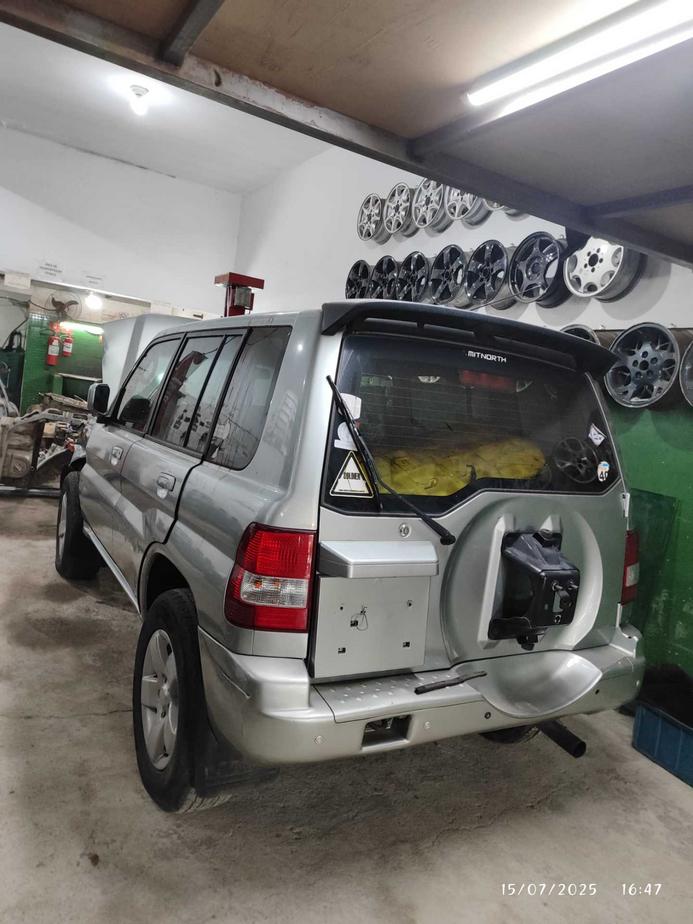 MITSUBISHI PAJERO TR4 4X4 AT 2.0 2003