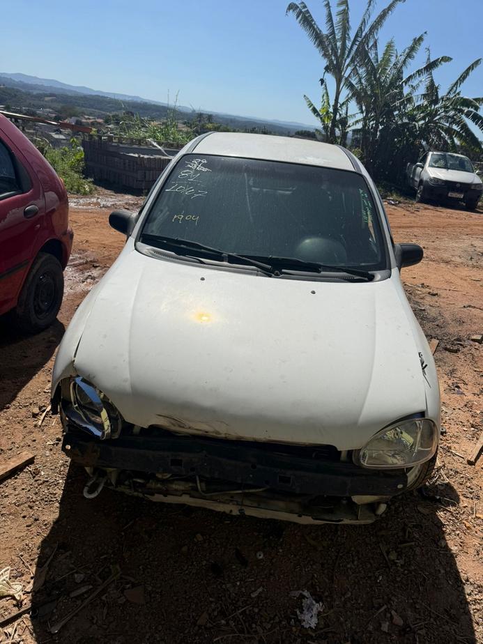  CHEVROLET/CORSA 2004