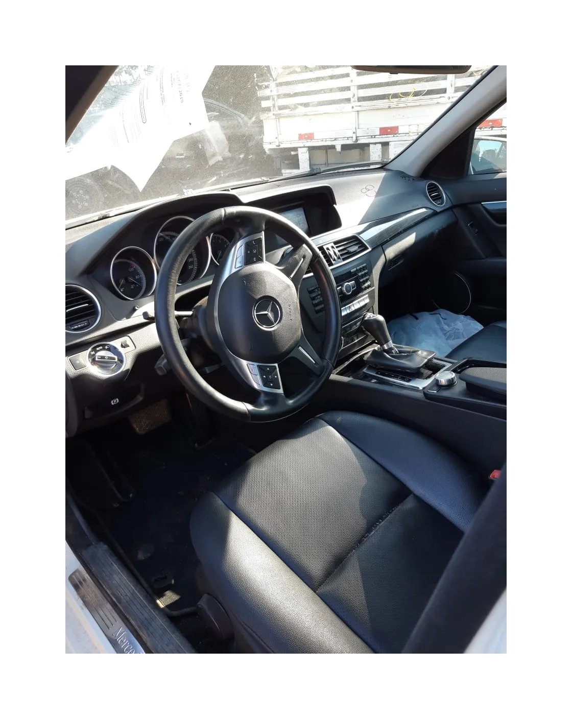 MERCEDES-BENZ C180 CGI 2012