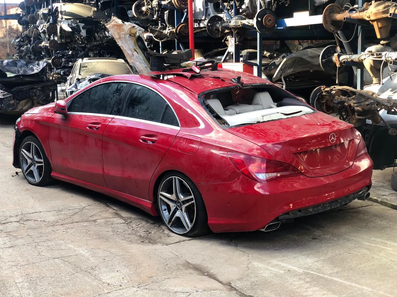 MERCEDES-BENZ CLA 200 2015