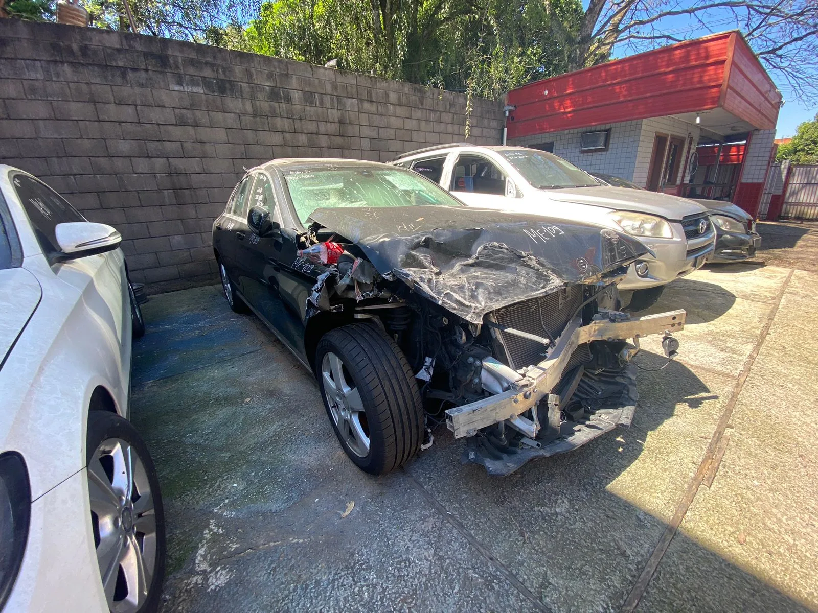 MERCEDES-BENZ C200 15.16
