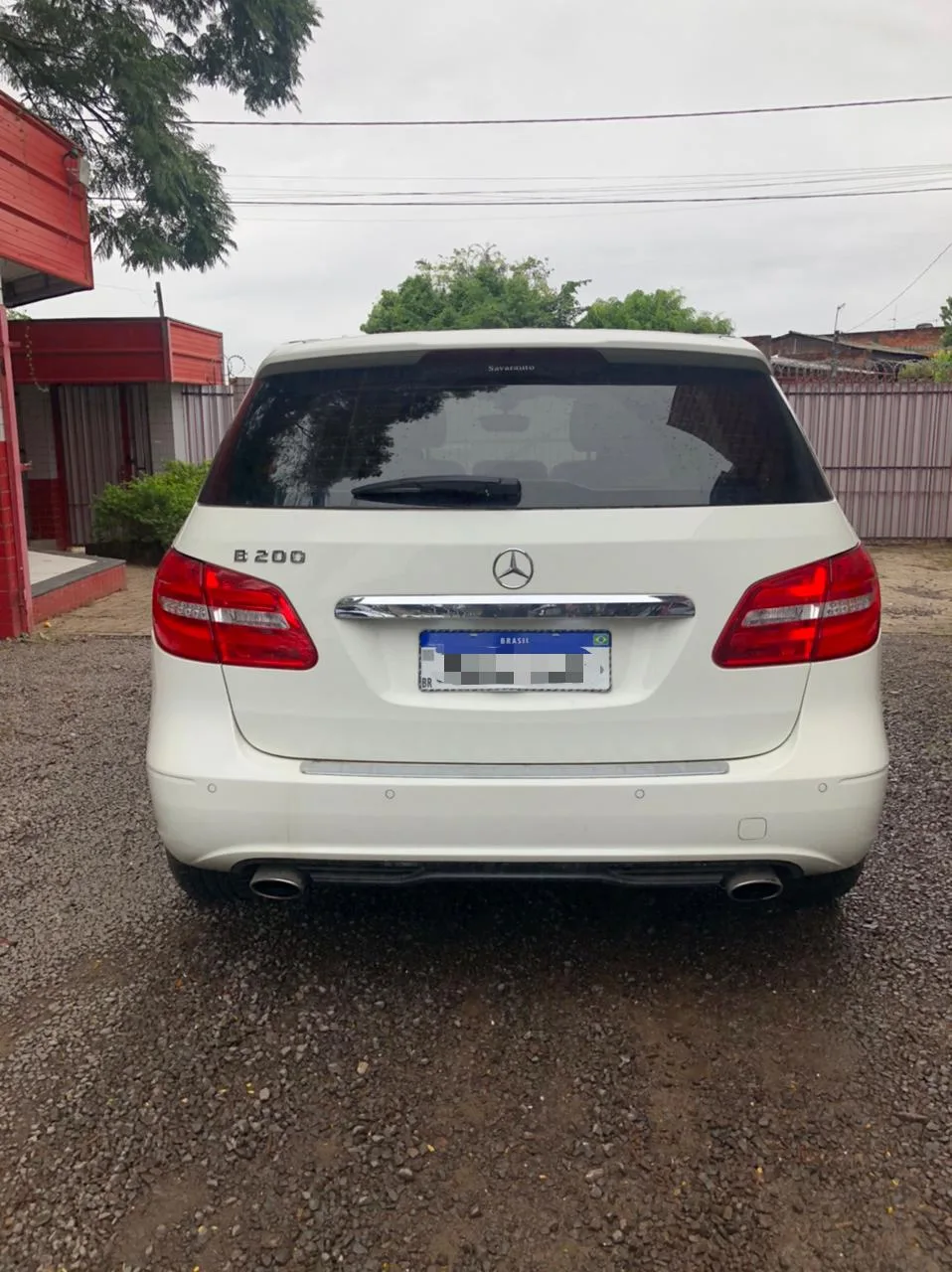MERCEDES-BENZ B200 2013