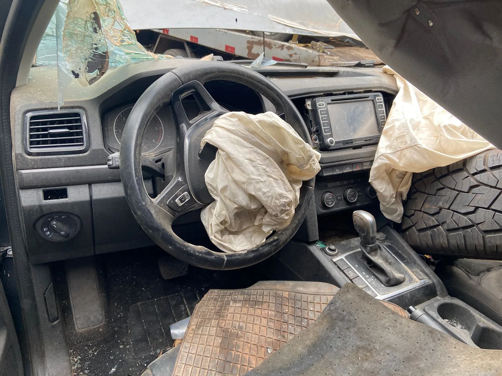 VOLKSWAGEN AMAROK CD 4X4 COMF 2020