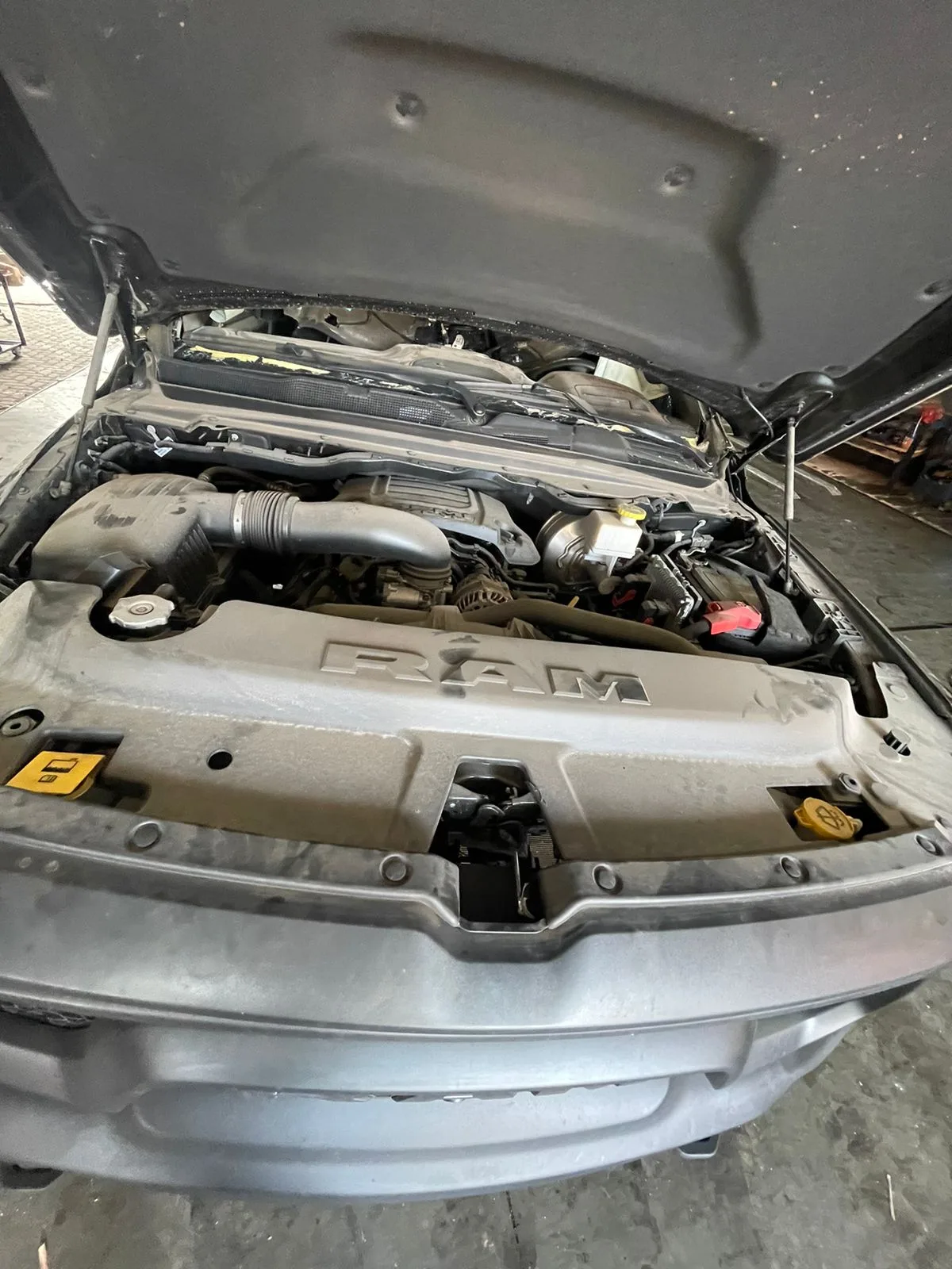 DODGE RAM 1500 5.7 2022