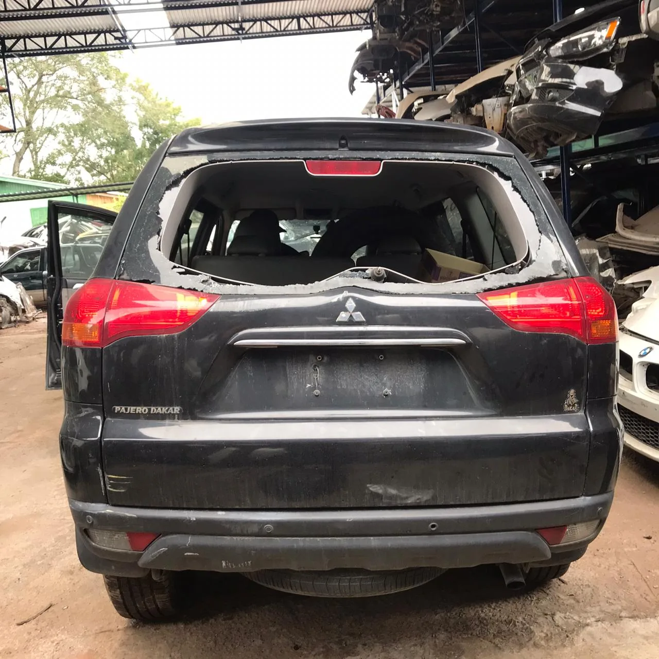 MITSUBISHI PAJERO DAKAR 3.2 2011