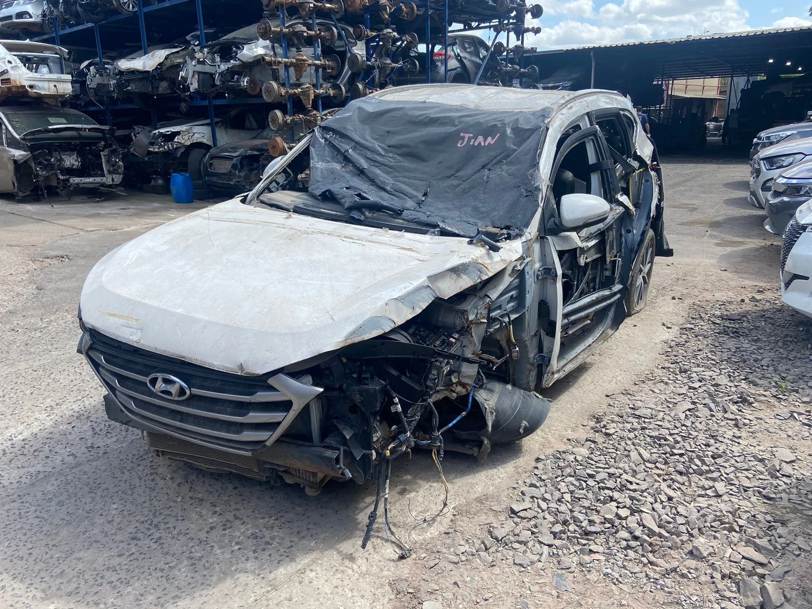 HYUNDAI TUCSON TURBO GL 17.18