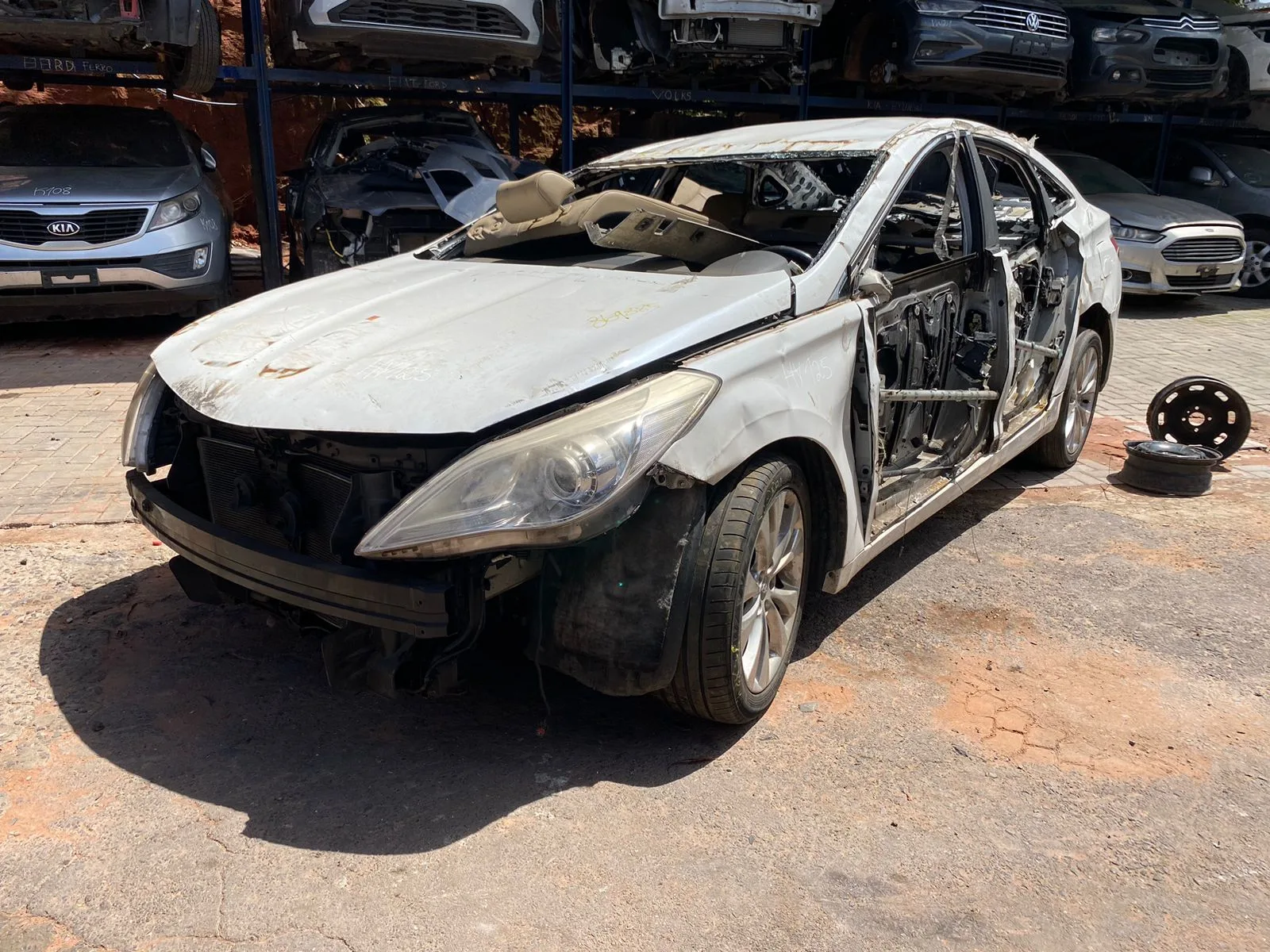 HYUNDAI AZERA 3.0 V6 12.13