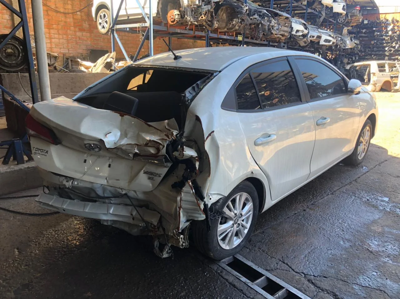 TOYOTA YARIS SEDAN 2019