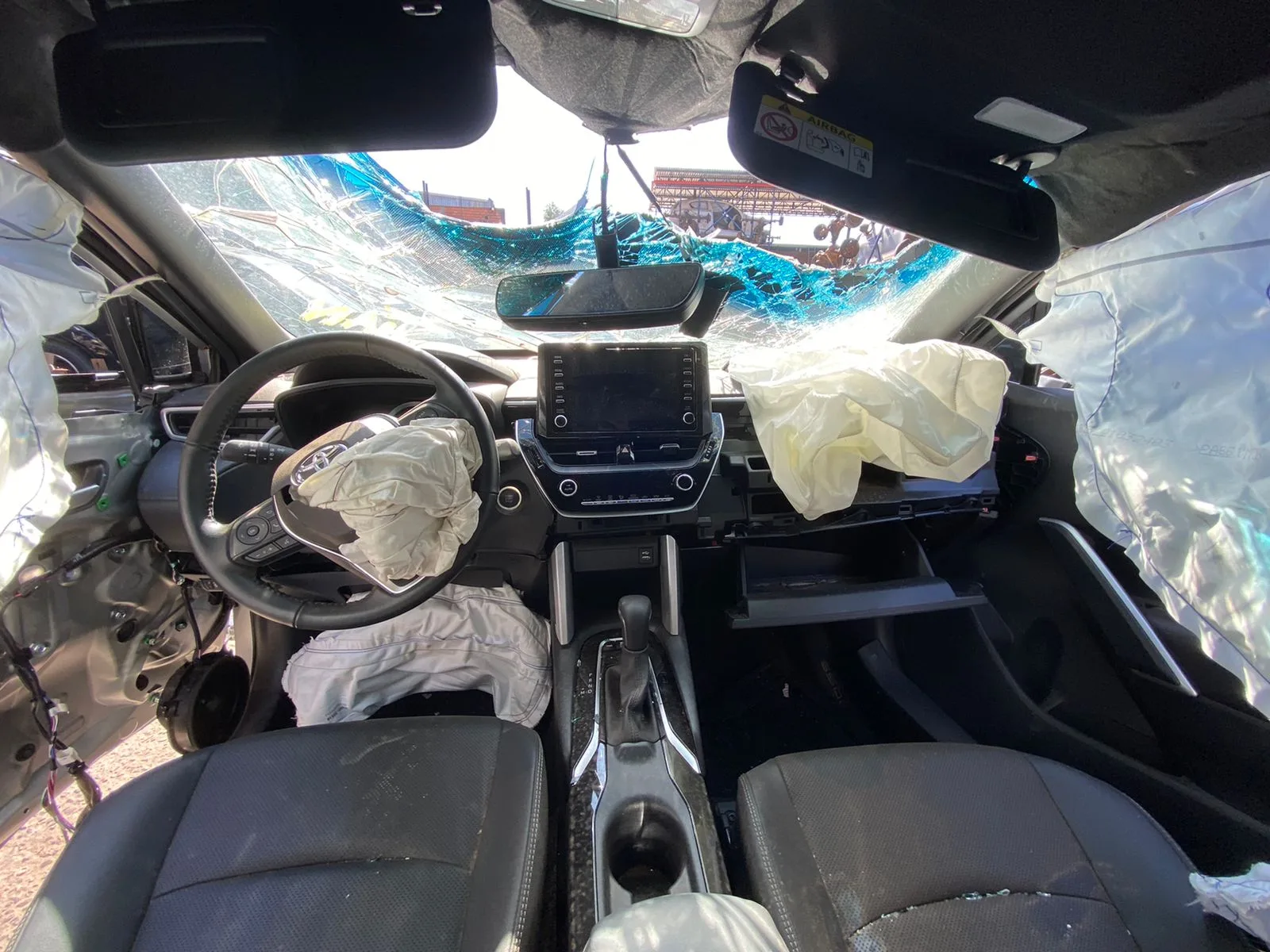 TOYOTA COROLLA CROSS XRE 21.22