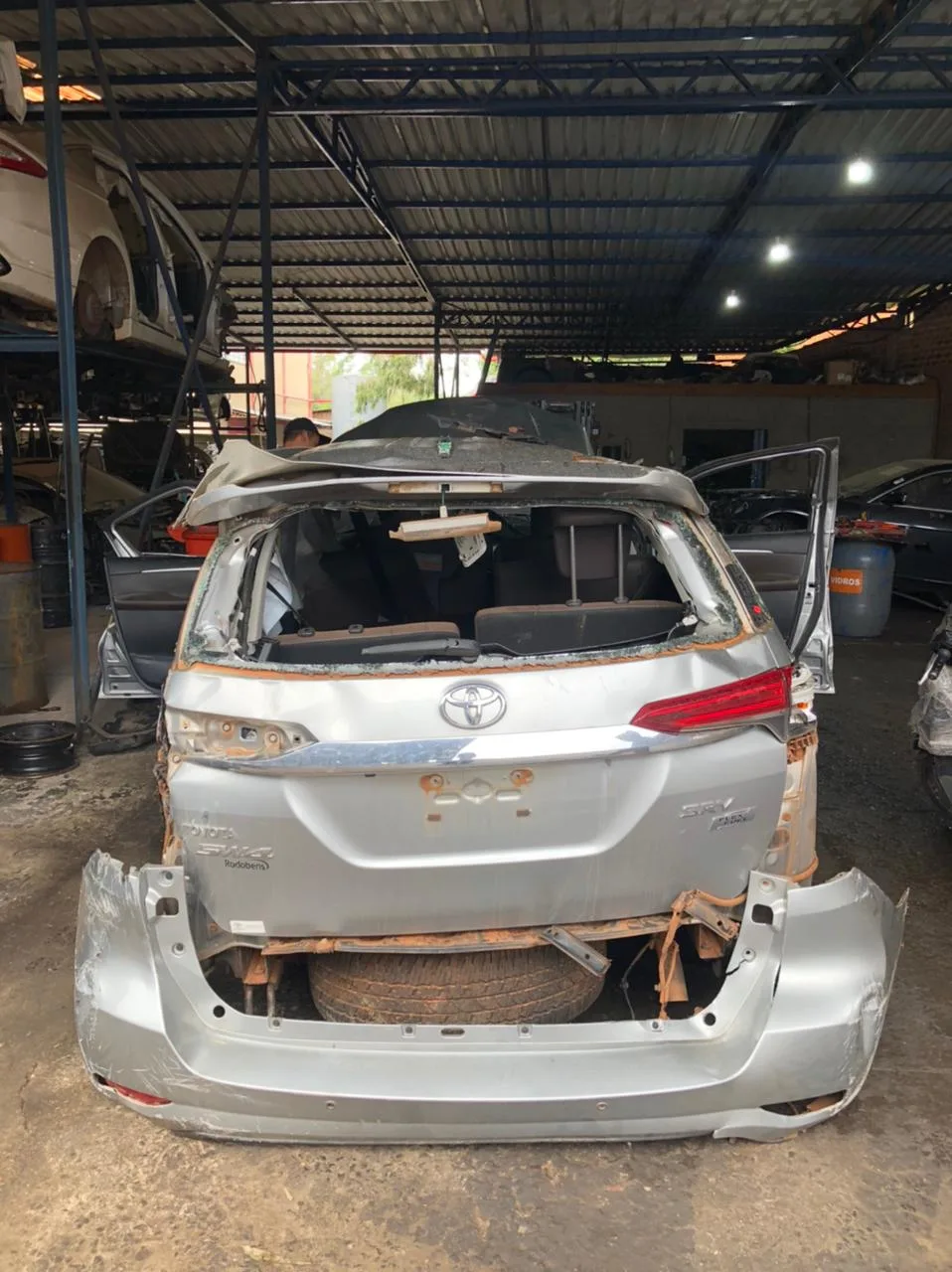 TOYOTA HILUX SW4 2020