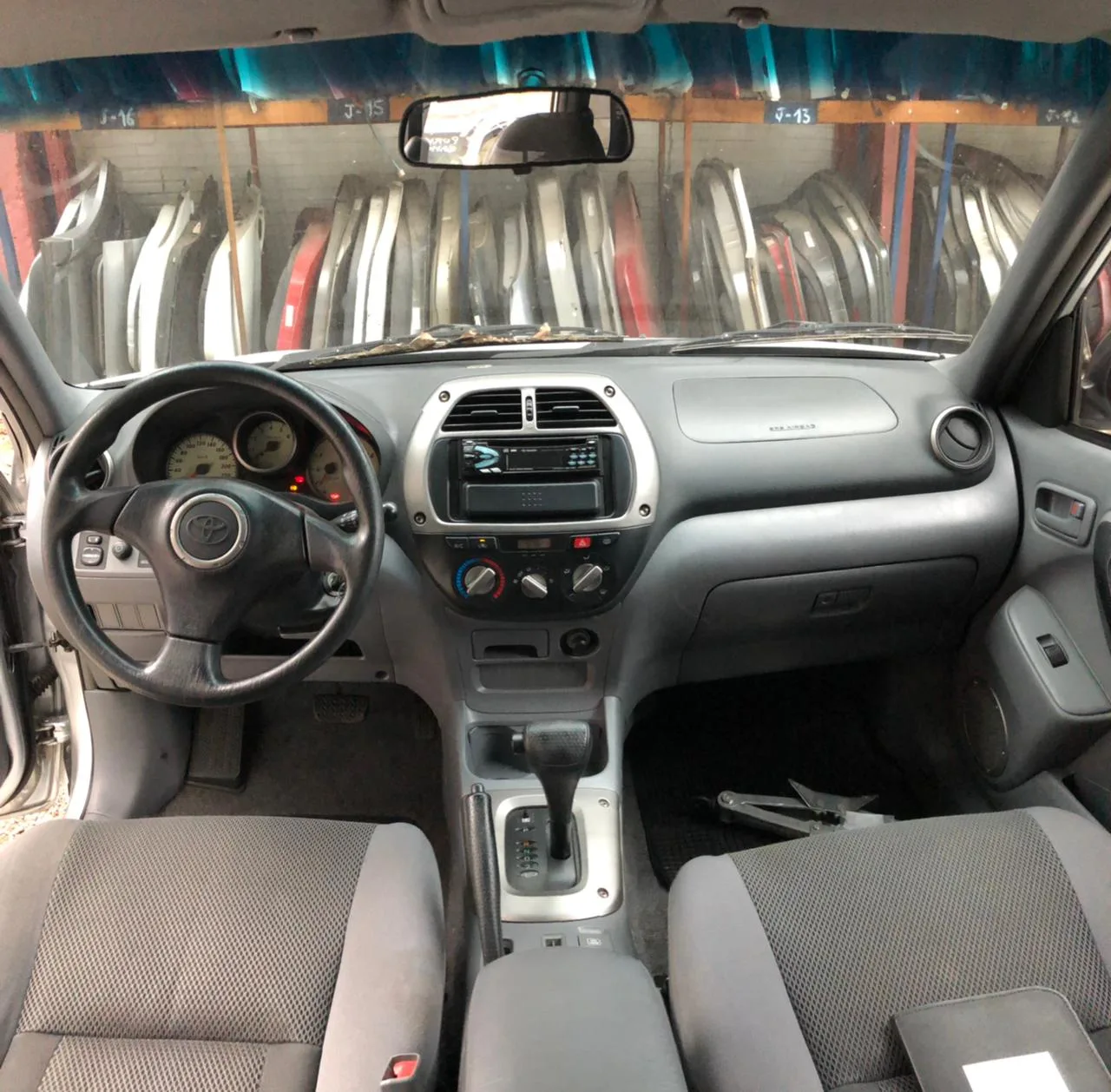 TOYOTA RAV4 2002