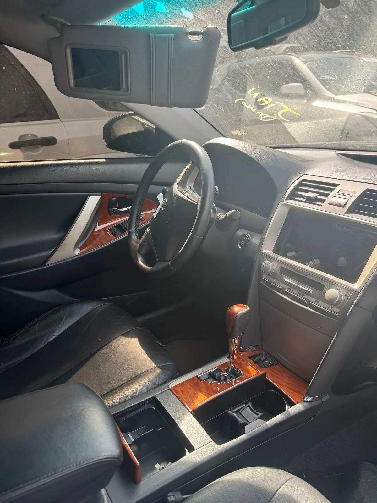 TOYOTA CAMRY XLE 10.11