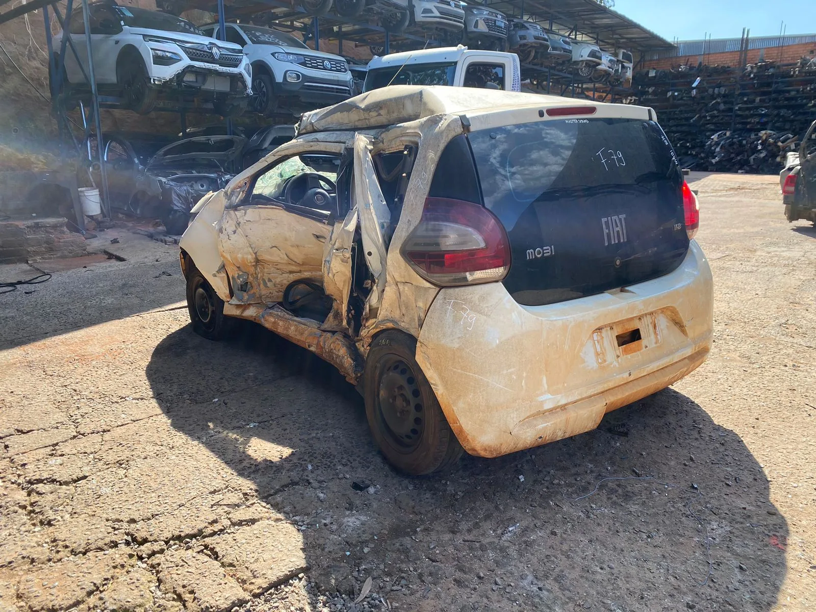 FIAT MOBI LIKE 17.18