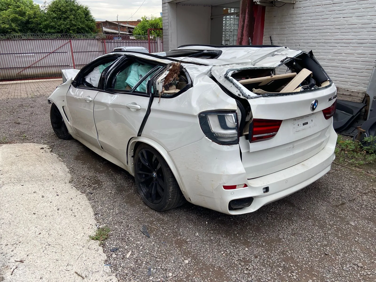 BMW X5 M50D 15.15