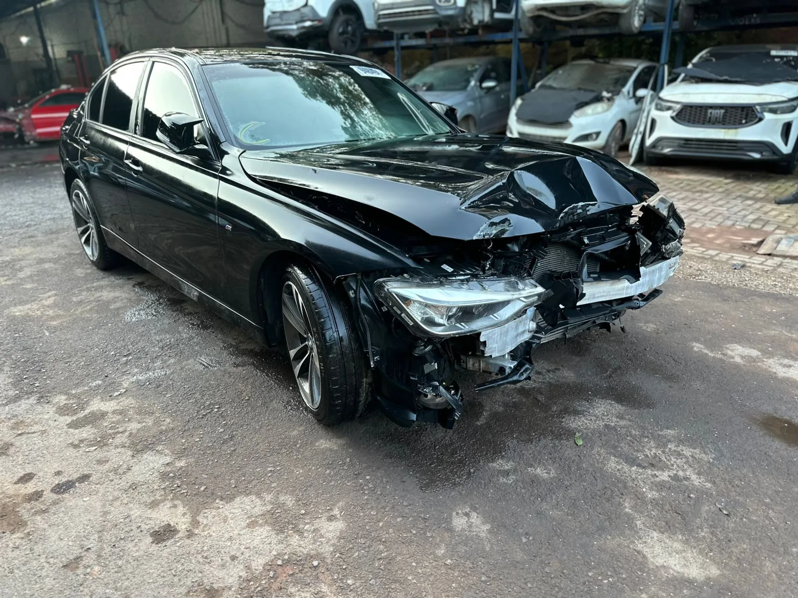 BMW 320i 3B11 13.14