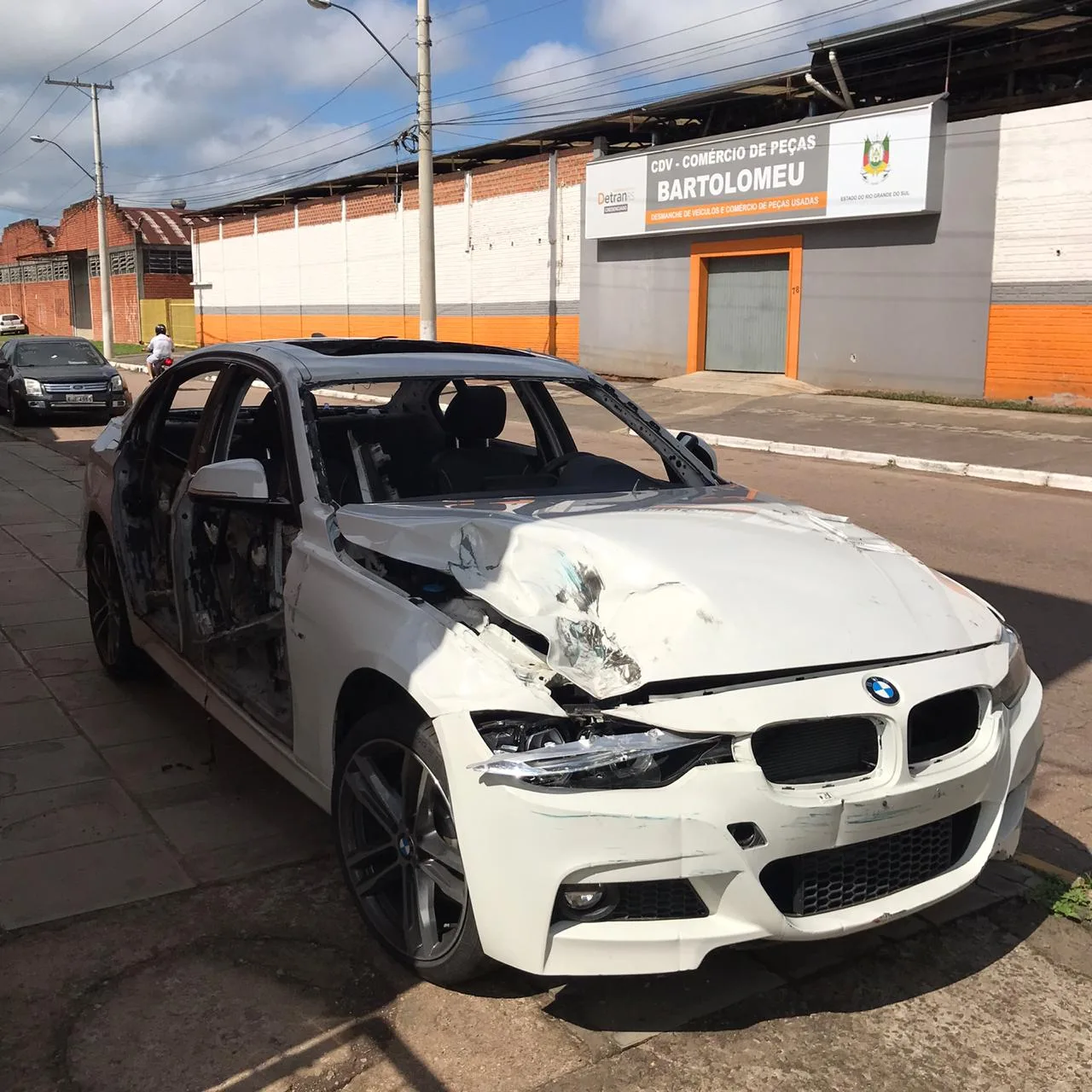BMW 328I ACTIVE 2018