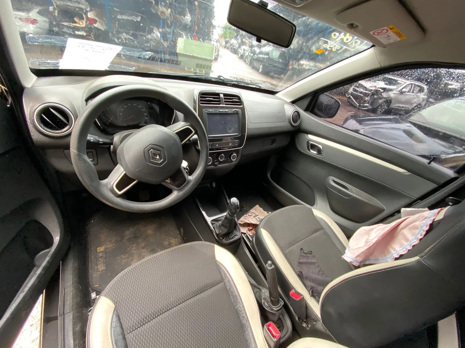 RENAULT KWID INTENS 10MT 18.19