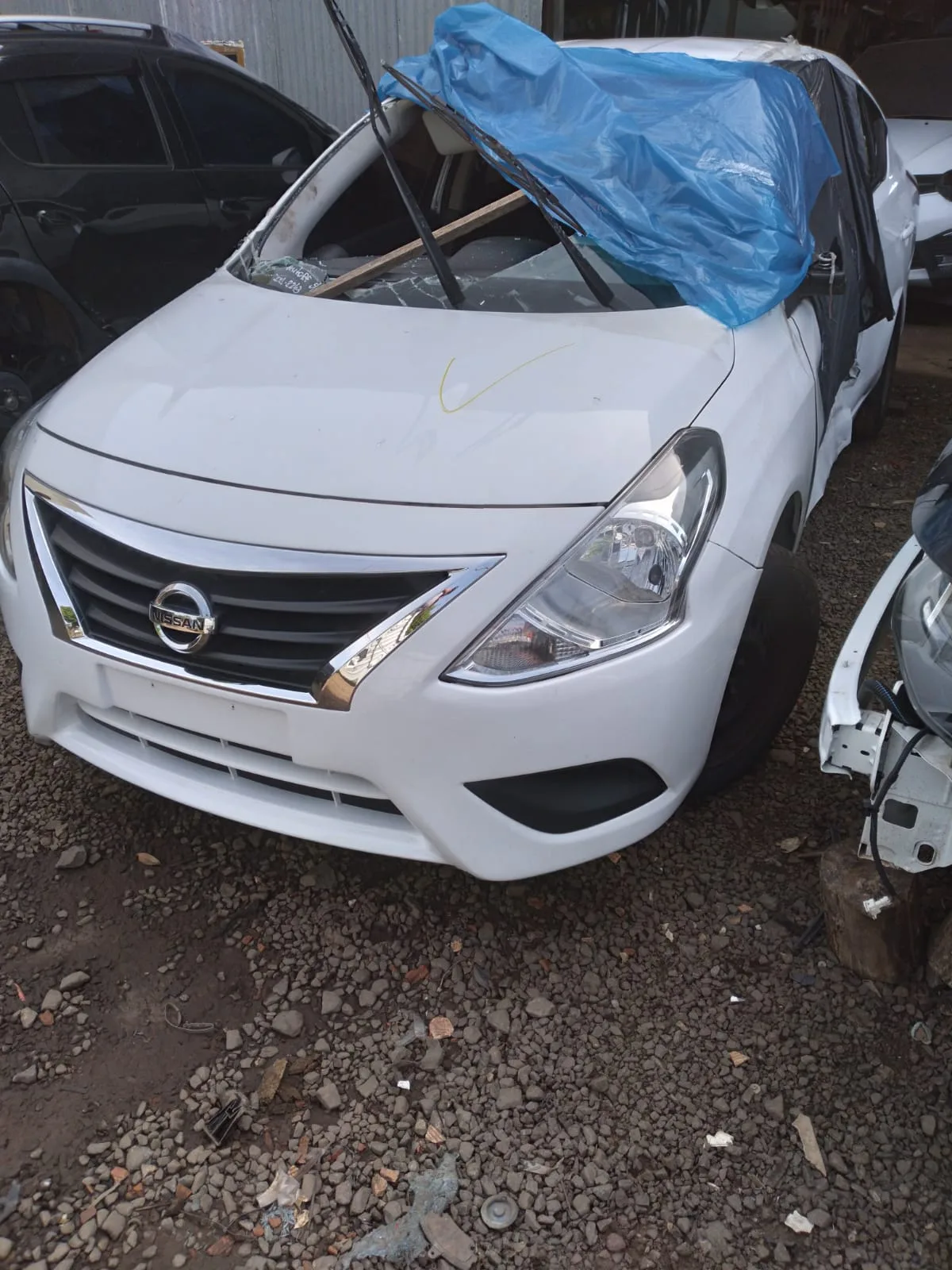 NISSAN TIIDA 2012