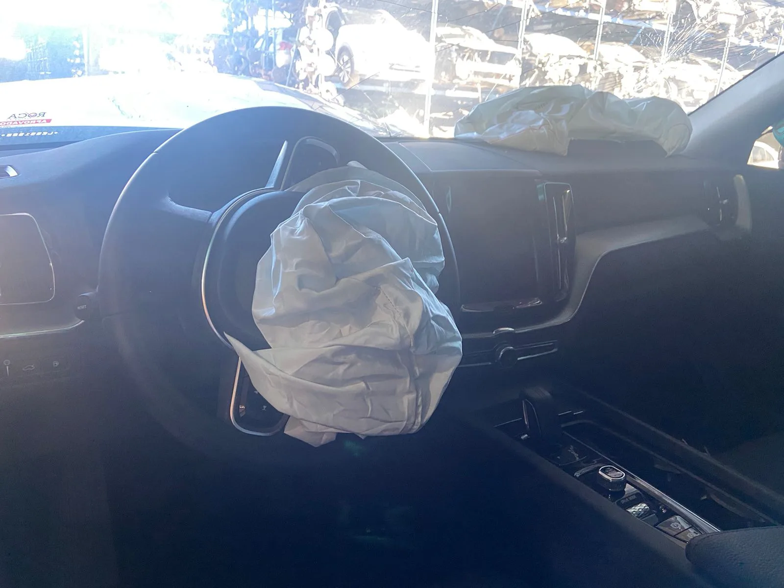 VOLVO XC60 T8 MOMENTUM 2020