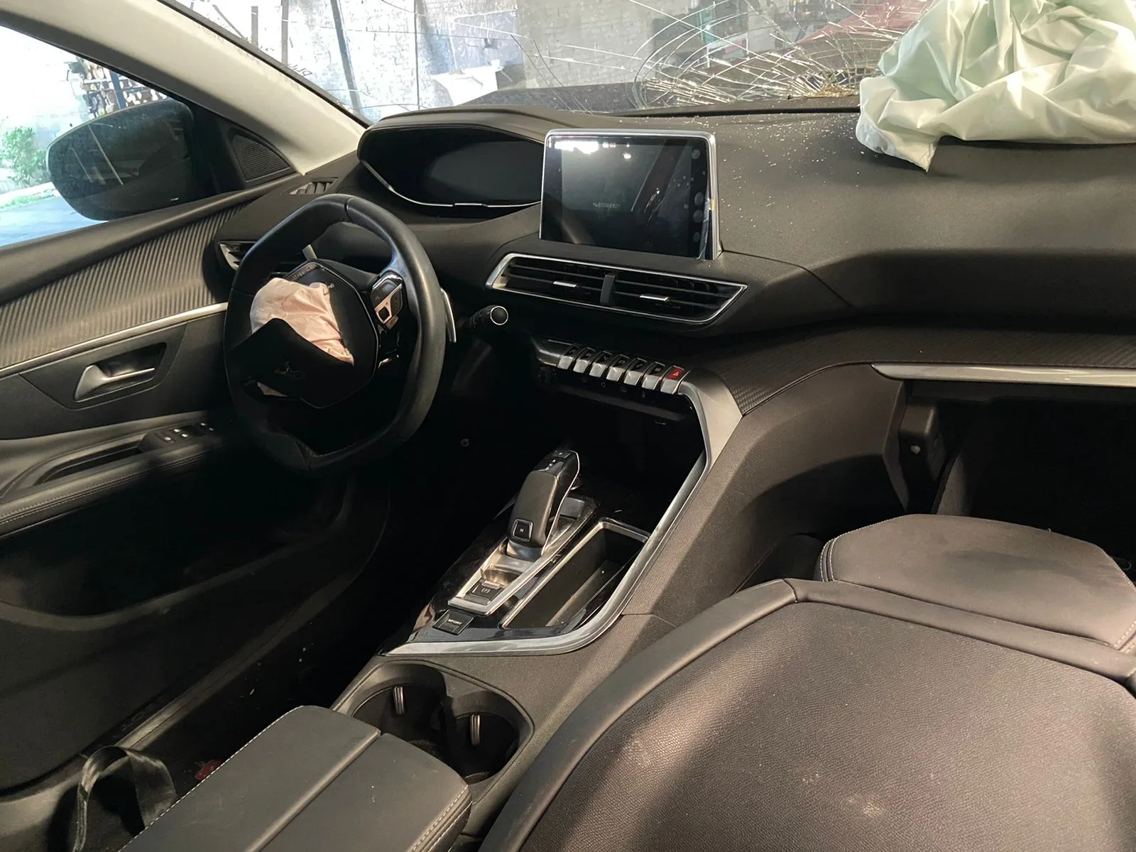 PEUGEOT 3008 ALLURE 19.20