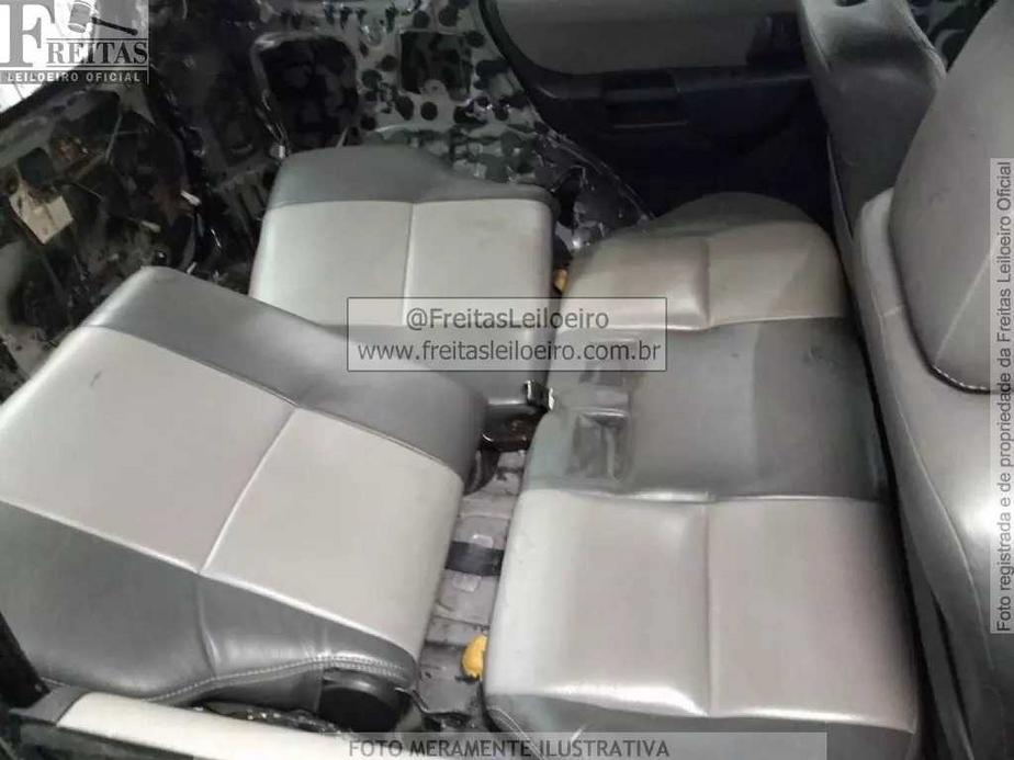 PAJERO TR4 2.0 4X4 AUTOMÁTICA/GASOLINA