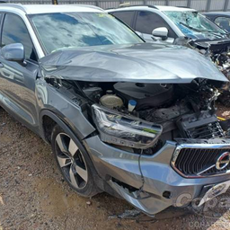 Volvo Volvo XC40 2018 2.0 T5 Momentum Awd 5p 2018