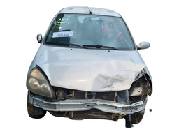 Renault Renault Clio Sedan 2003 1.6 16v Privilège 4p 2003